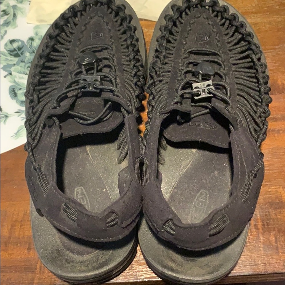 Keens Uneek shoe